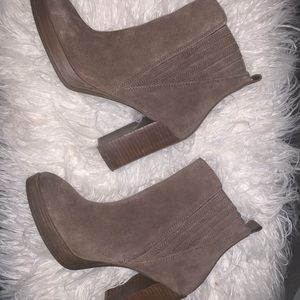 Taupe/Brownish Aldo boots